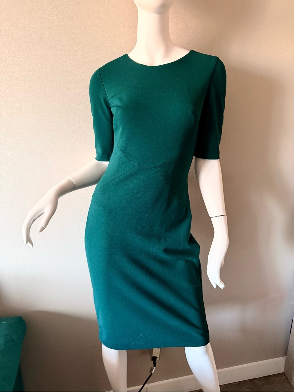 VINCE CAMUTO Emerald Green Stretchy LinedMidi Sheath Dress